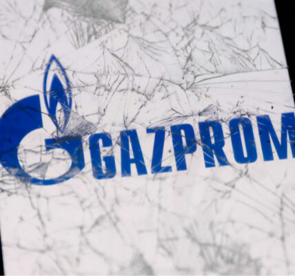 Газпром скаржиться на брак грошей і вимагає підняти ціни на газ для росіян