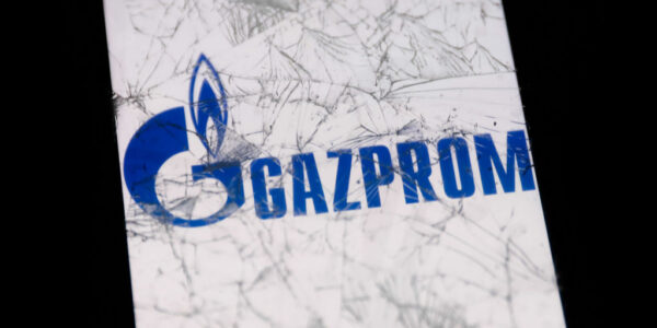 Газпром скаржиться на брак грошей і вимагає підняти ціни на газ для росіян