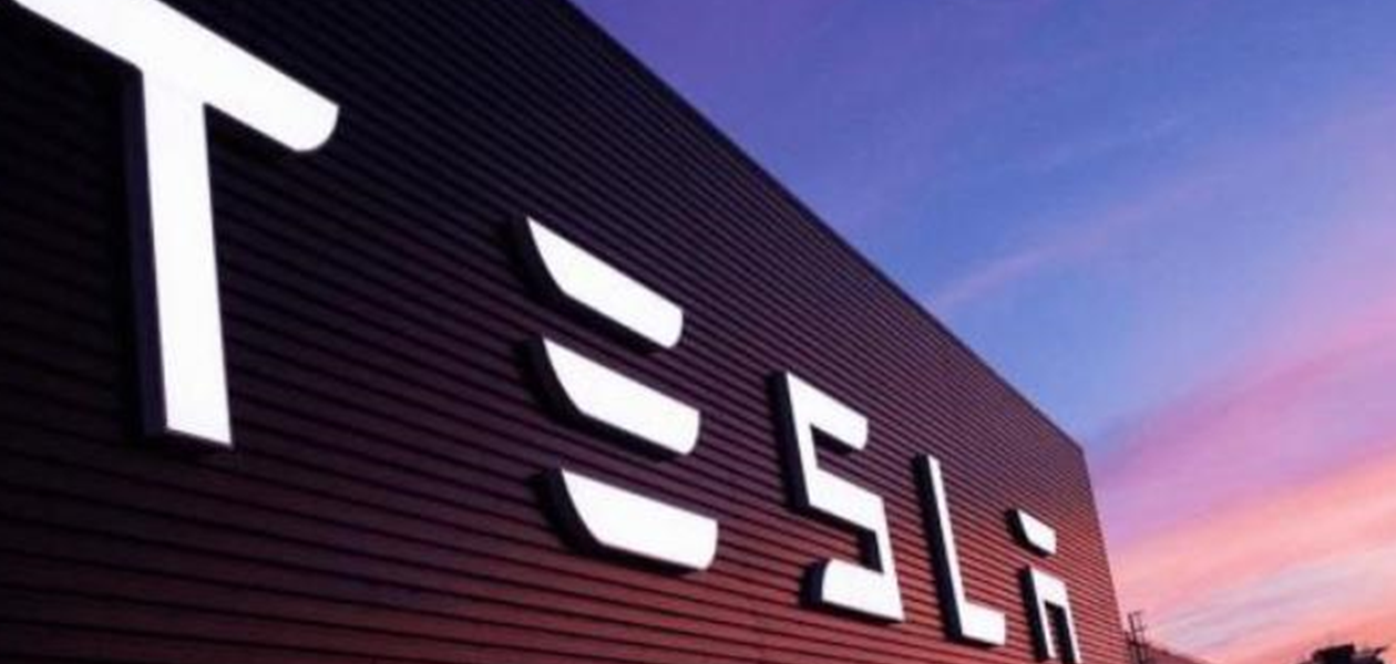 Tesla звернулась до влади США через ситуацію з митами