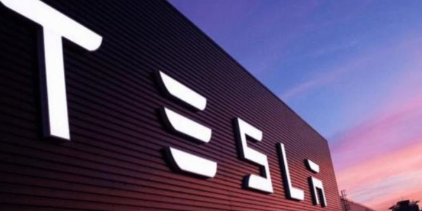 Tesla звернулась до влади США через ситуацію з митами
