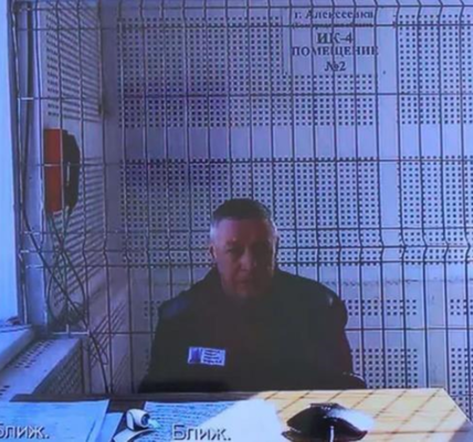 Суд погодився випустити з колонії російського актора Єфремова