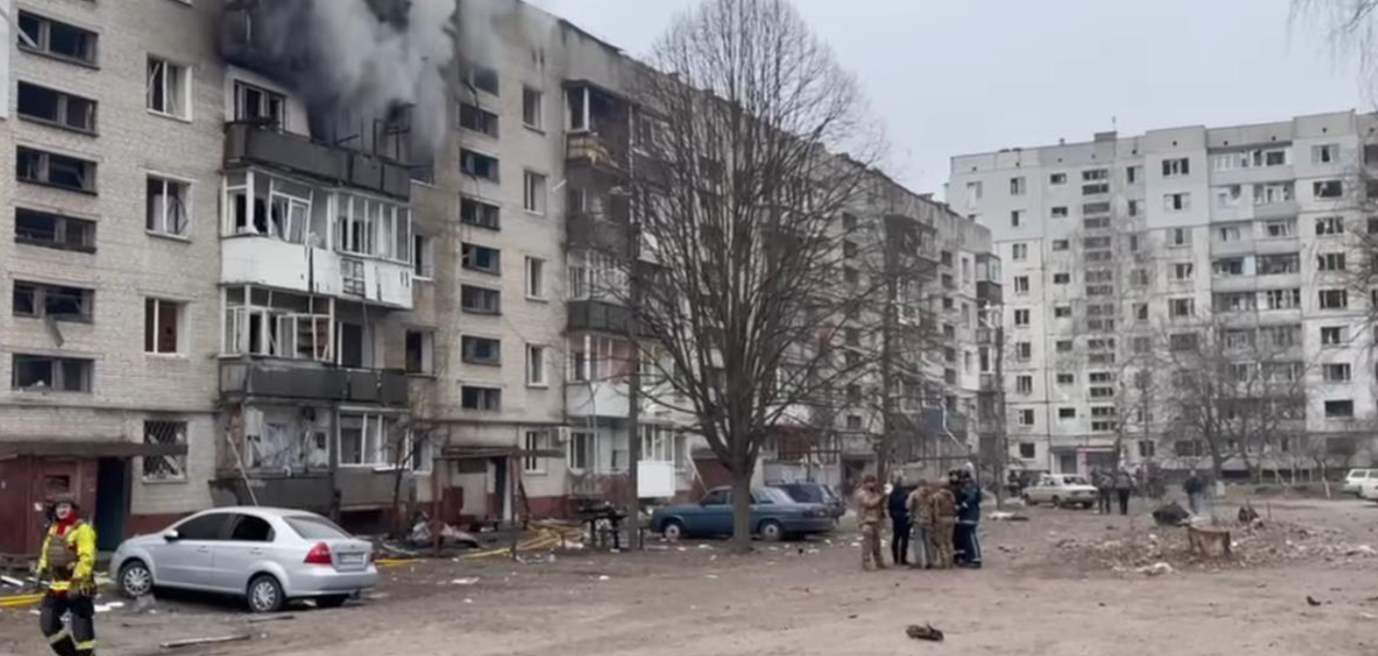 Росіяни обстріляли ракетами Суми, багато поранених