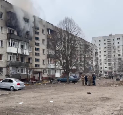 Росіяни обстріляли ракетами Суми, багато поранених