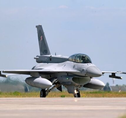 Постріл собі в ногу: що мають США за відключення F-16 Україні
