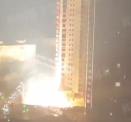В Києві вибухнув трансформатор - соцмережі