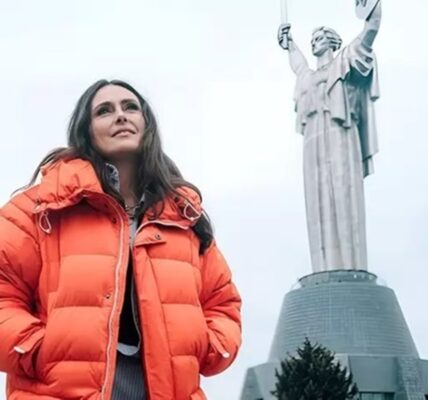 Гурт Within Temptation зняв документалку про війну в Україні