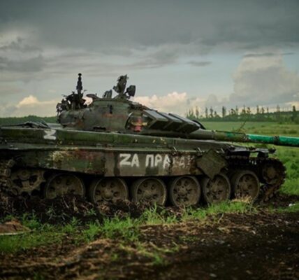РФ втратила 1000 танків з початку року - Сирський