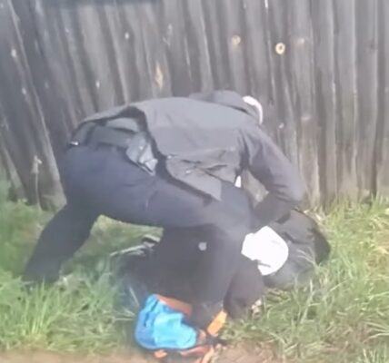В РФ затримали підлітків за "підготовку підпалу будівлі Міноборони"