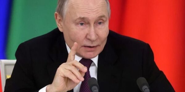 Путін наказав створити "буферну зону" на кордоні