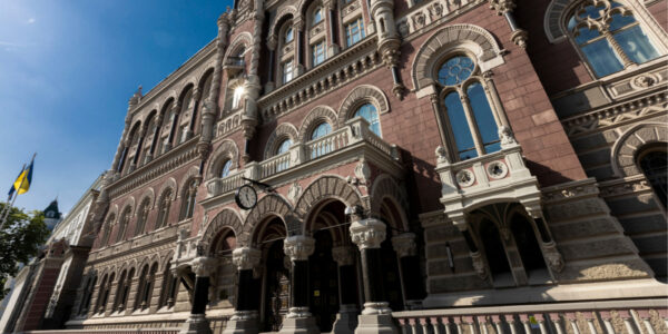 Нацбанк показав курс долара та євро на п