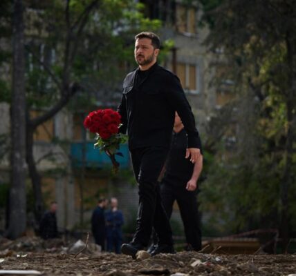 Атака на Київ: Зеленський вшанував пам'ять жертв