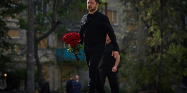 Атака на Київ: Зеленський вшанував пам'ять жертв