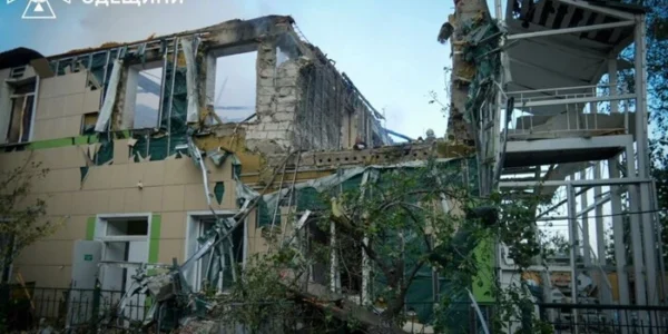 Окупанти атакували Одесу: зʼявилися фото руйнувань