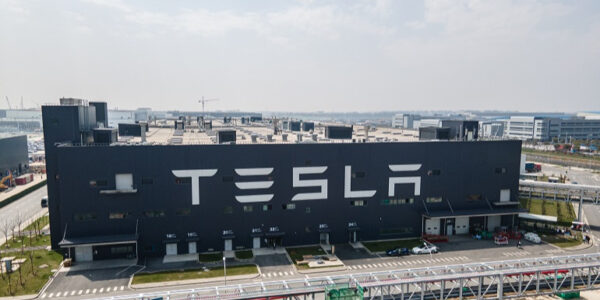 Tesla скорочує продажі у Китаї восьмий місяць поспіль через цінову війну