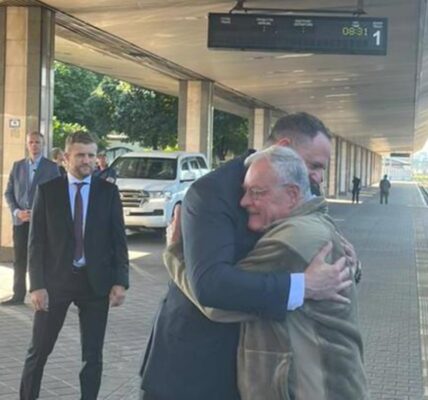 Келлог приїхав з тривалим візитом в Україну