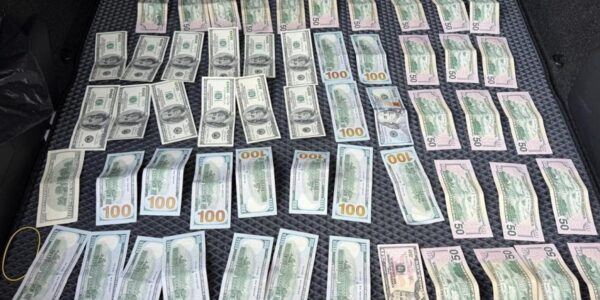 На Закарпатті прикордонник відмовився від хабаря у $10 тисяч