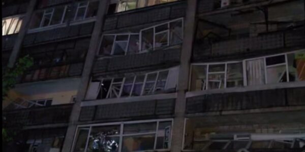 КАБи РФ влучили в житловий масив Сум: є поранені