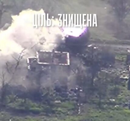 Воїни 28-ї ОМБр показали кадри знищення окупантів