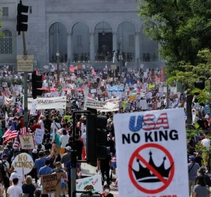 Американці вийшли на протести проти політики Трампа