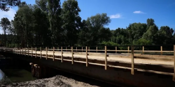 На Київщині закрито проїзд аварійним мостом у Лебедівці