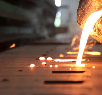 За сім місяців Україна експортувала менше напівфабрикатів, але більше чавуну