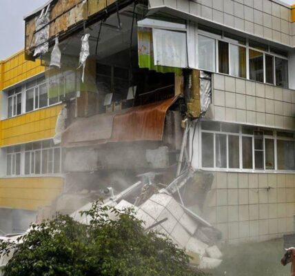 У РФ потужні землетруси і цунамі