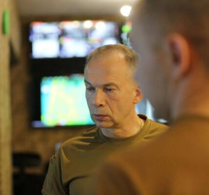 Сирський заявив про "тотальне просочування" росіян