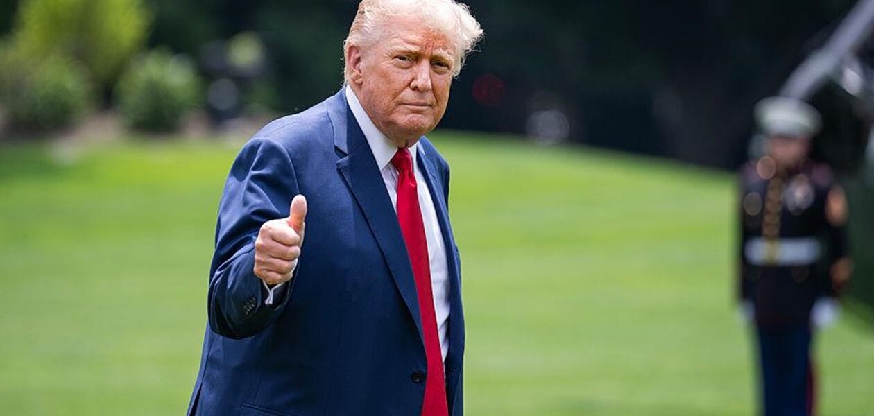 Трамп заявив, що "поїде в Росію"