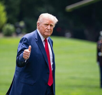 Трамп заявив, що "поїде в Росію"