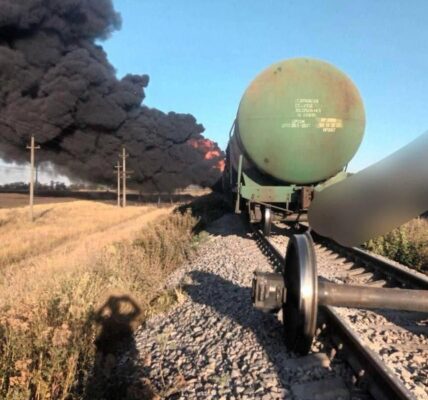З'явились кадри знищення поїзду РФ на Запоріжжі