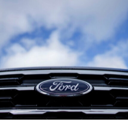Ford відкликає майже 500 000 автомобілів через витік гальмівної рідини