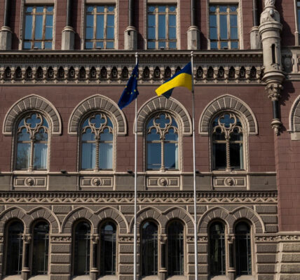 За тиждень Нацбанк продав 640 мільйон доларів