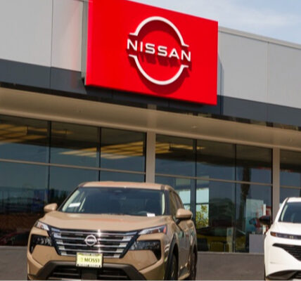 Nissan планує продавати гібридні авто замість електромобілів на ринку ПАР