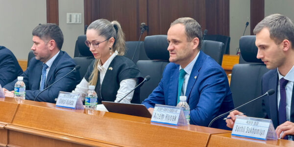 Україна збирається купити корейські швидкісні електропоїзди