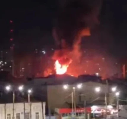 У Ростові-на-Дону пролунали вибухи, виникла пожежа