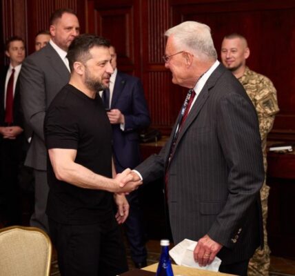 Зеленський зустрівся з Келлогом у Вашингтоні