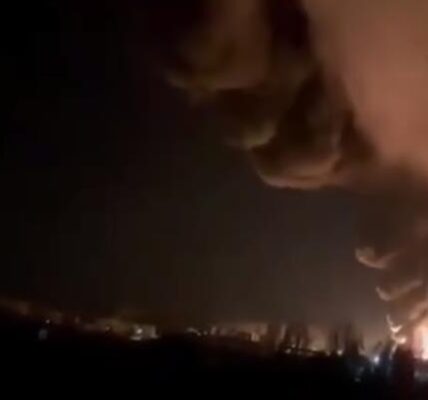 У Смоленську скаржаться на масовану атаку БПЛА