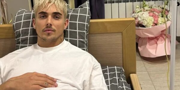 Співак Melovin потрапив до психлікарні