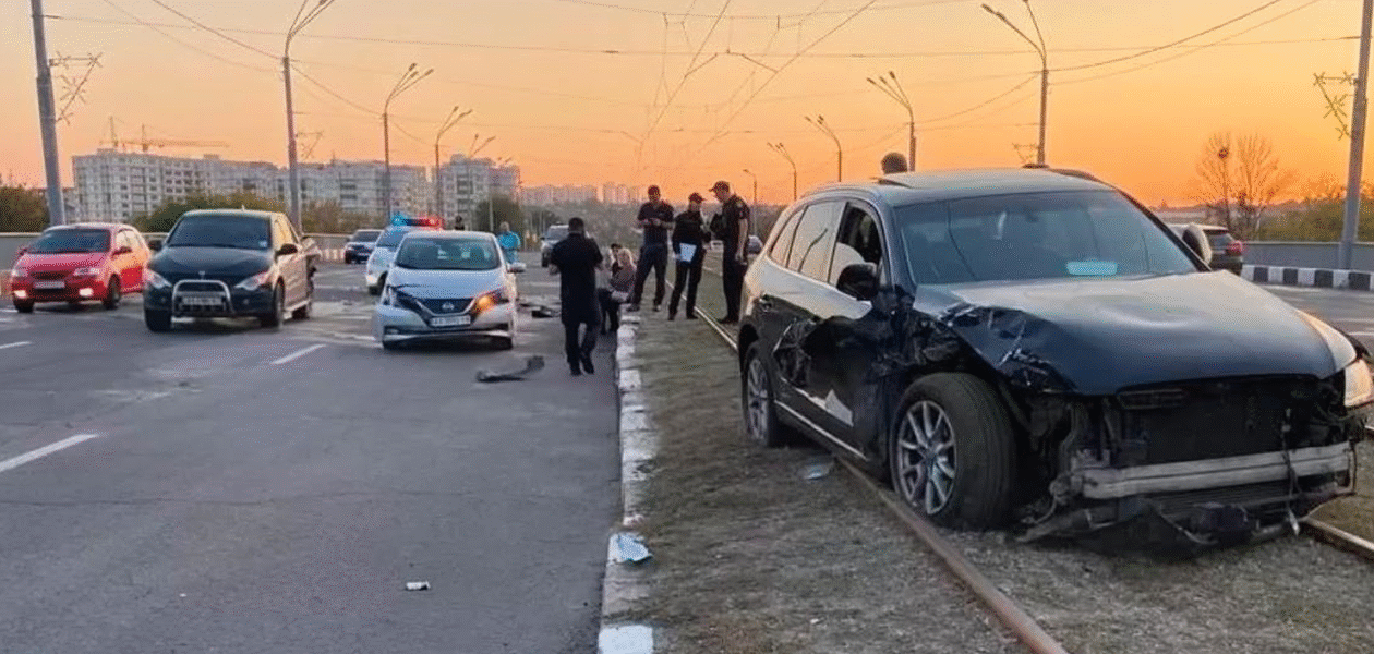 У Харкові 14-річний хлопець за кермом авто скоїв ДТП