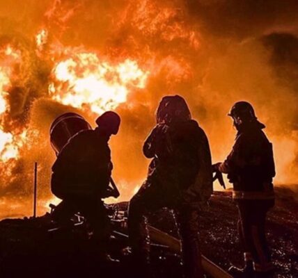 На Київщині внаслідок вибухів виникли пожежі - ОВА