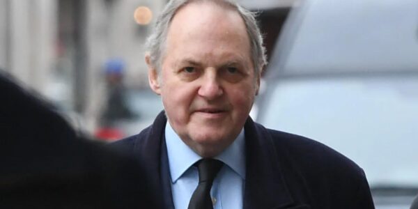 Граф Дартмут одружився з колишньою дружиною Майкла Дугласа