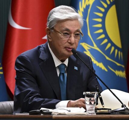 Токаєв зробив заяву щодо переговорів України і РФ