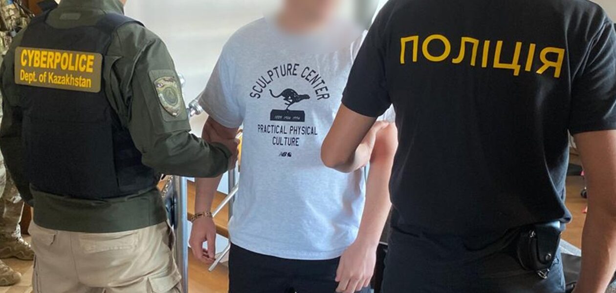 Понад 300 ошуканих: в Чернівцях викрили кол-центр