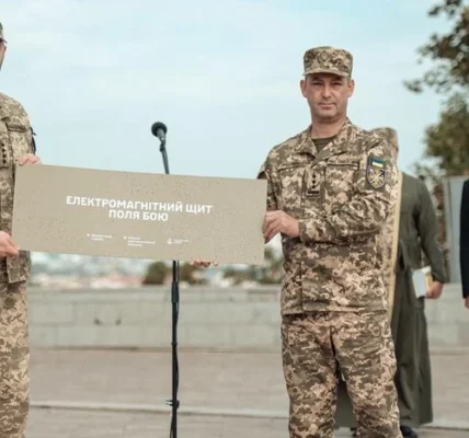 Змушують ворога осліпнути, оглухнути і замовкнути. Київ вшанував «невидимих» воїнів ЗСУ