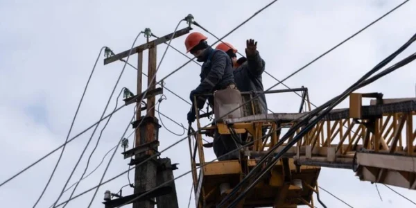 На Полтавщині буревій залишив без світла тисячі мешканців