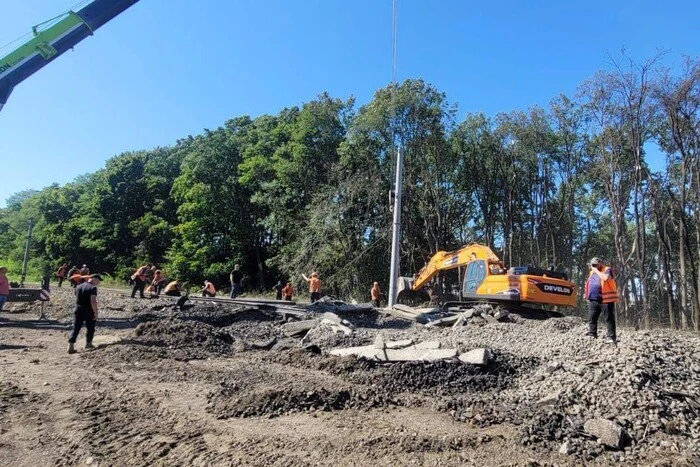 Вибух у поїзді біля Боярки: Свириденко показала, як усувають наслідки (фото)