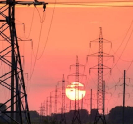 З 2026 року електроенергія щороку дорожчатиме на 10-20% – прогноз уряду