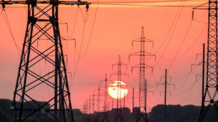 З 2026 року електроенергія щороку дорожчатиме на 10-20% – прогноз уряду
