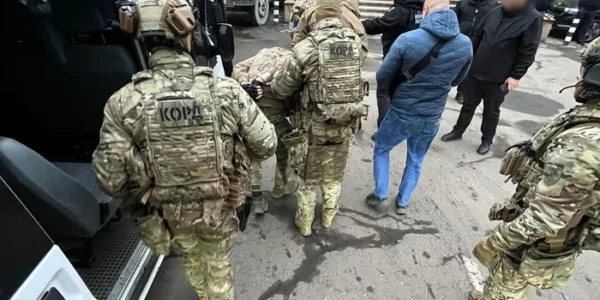 Викрадали та катували людей. У Тернополі затримано групу військових