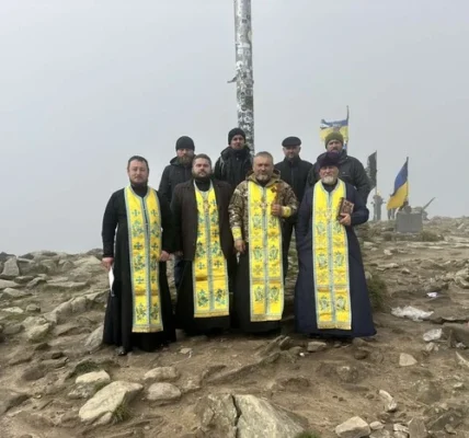 Священники помолилися за мир в Україні в несподіваному місці